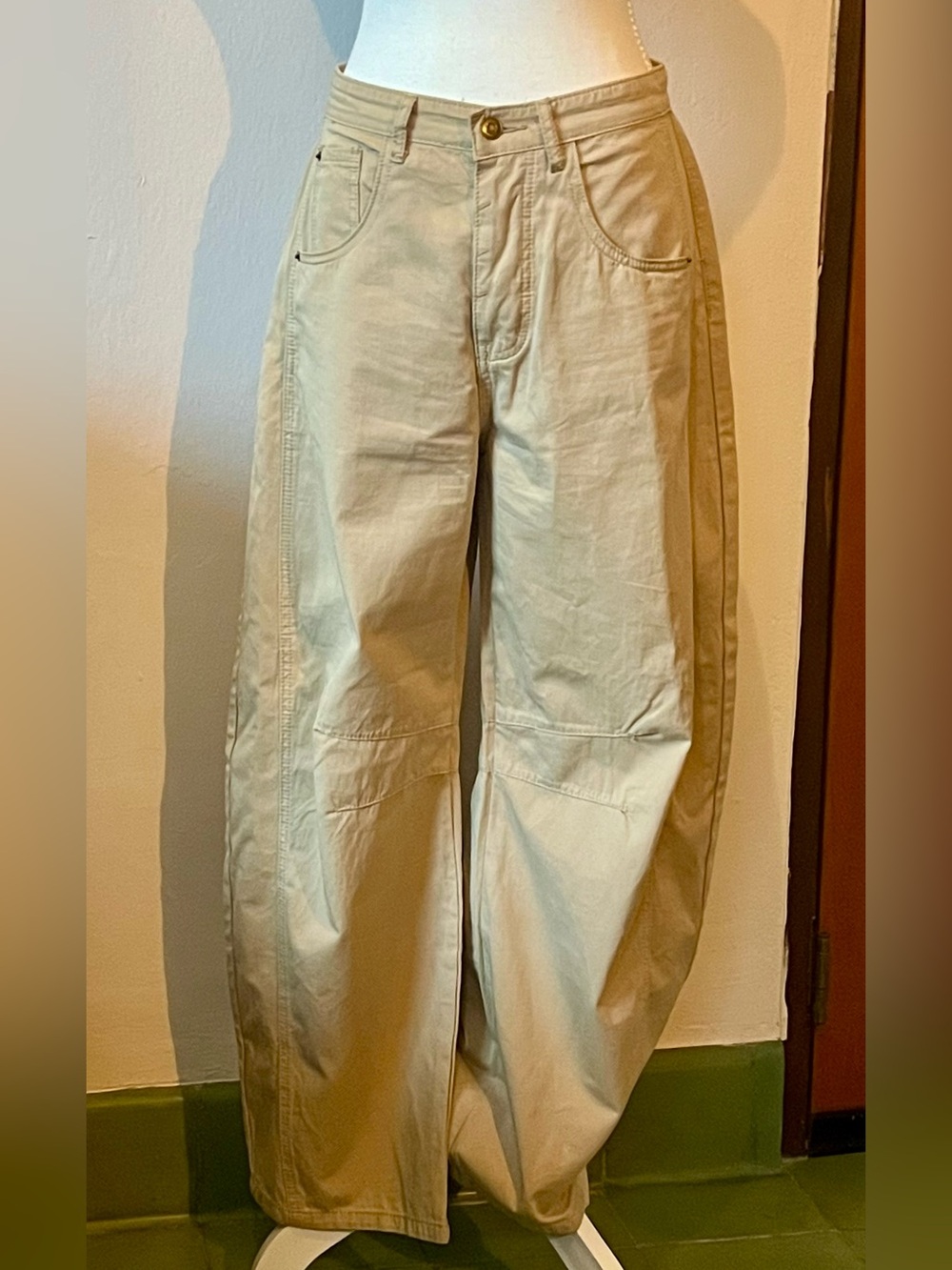 Barrel Button-Fly Pants in Khaki